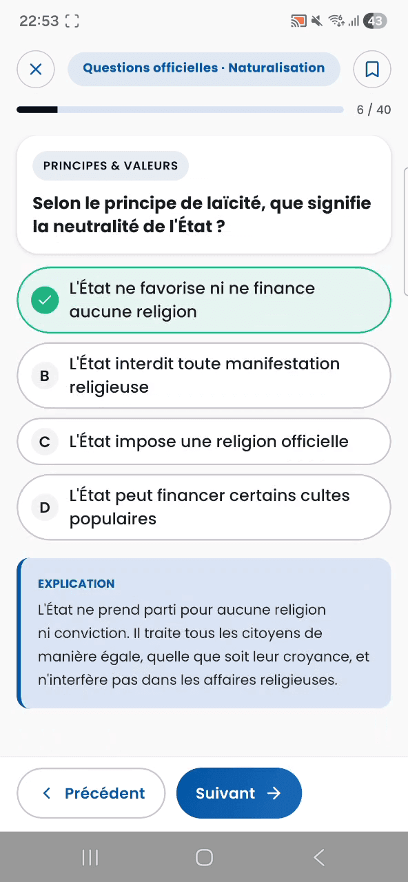 Une question officielle sur la laïcité, la bonne réponse marquée en vert et l’explication rédigée dépliée en dessous